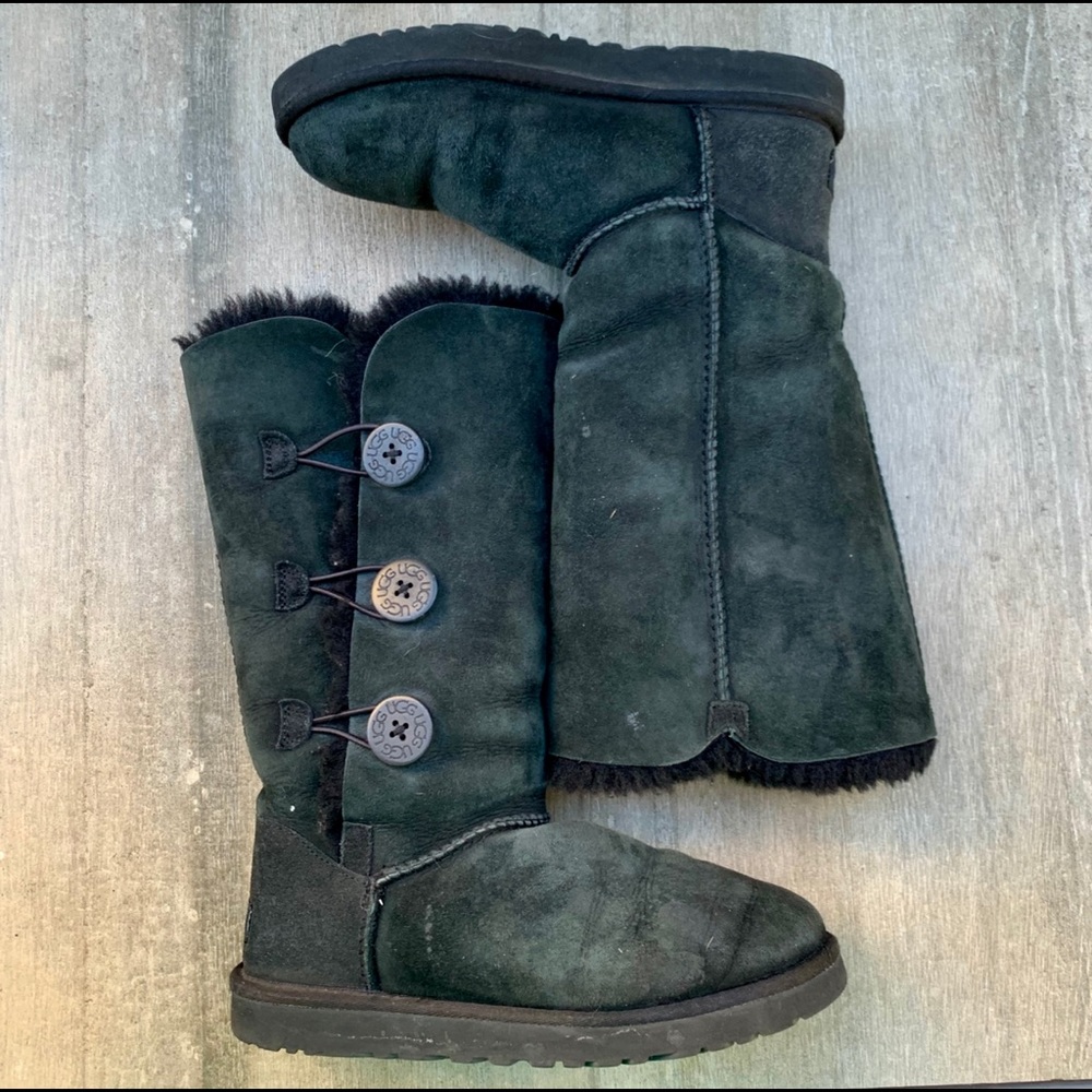 UGG Bailey Button Triplet Black Suede Boots - Picture 1 of 4